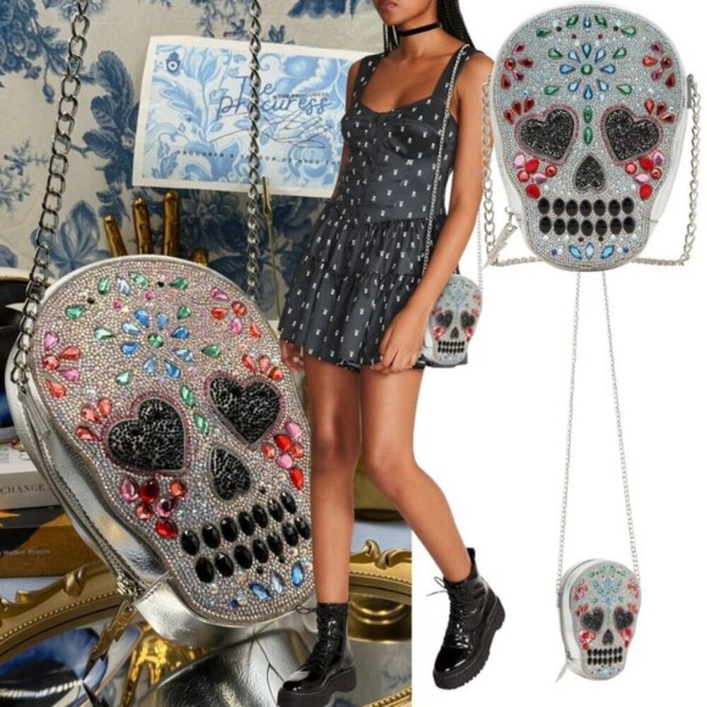🆕 BETSEY JOHNSON 🧿 NWOT Bone-Jour Sugar Skull Crossbody Bag, Silver & Rainbow